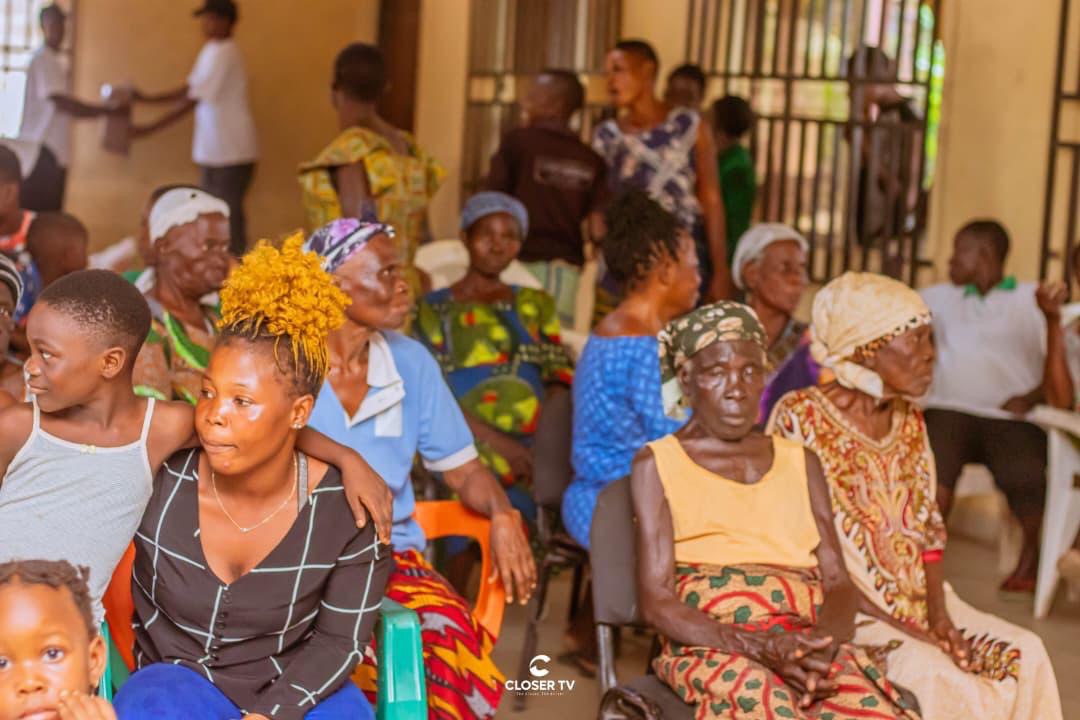 Christmas Care 2025 outreach in Otuabagi, photograph 7